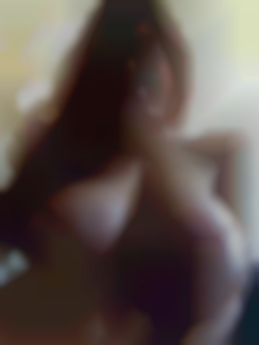 Nice amateurwife women wanting thresome.